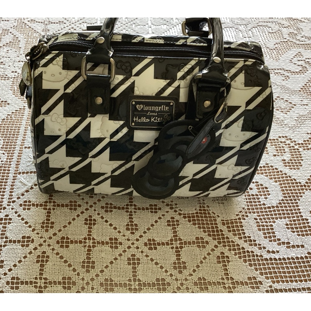 Hello Kitty by Loungefly Purse